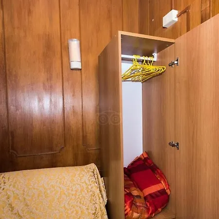 Otel Artromano 2*