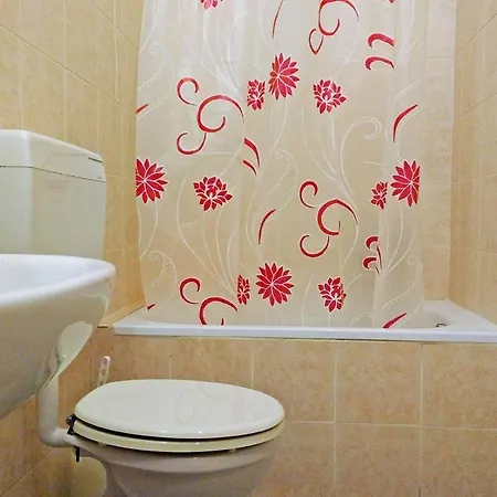 Artromano Otel 2*