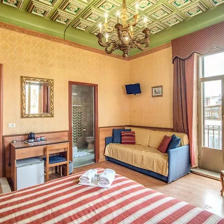 Artromano Otel Roma