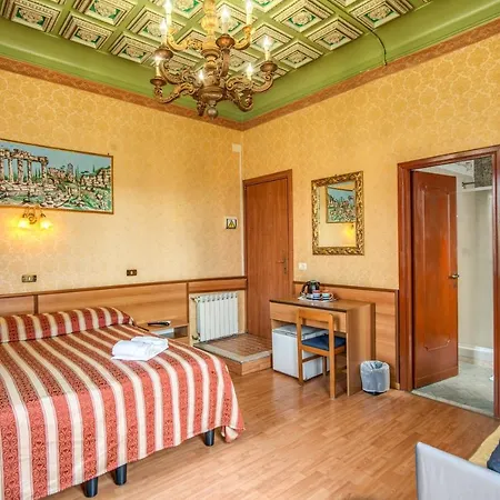 Otel Artromano 2*