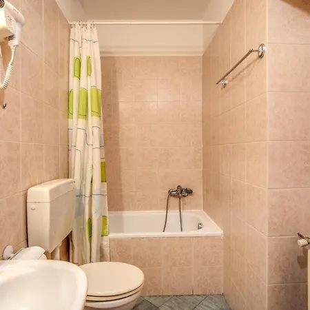 Artromano Otel Roma