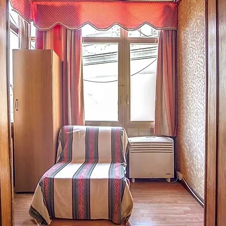 Artromano Otel Roma